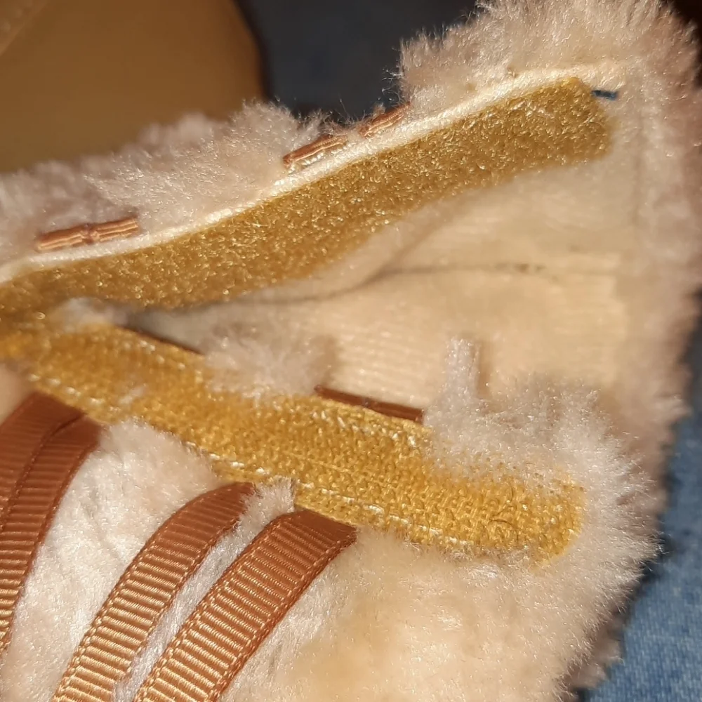 BABY girl SZ 3 boots fur tan